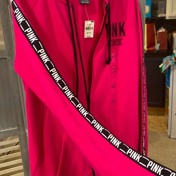 Brand new Victoria secret pink XS-TP Fuschiia zip longer hoodie - Picture 3 of 5
